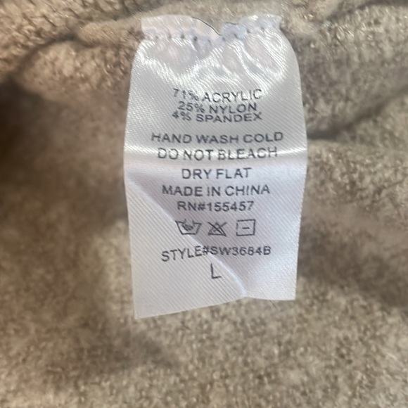 Windsor, Tan, Sleeveless,Turtleneck, Sweater, Size Large - Picture 5 of 7